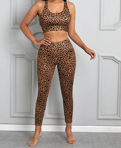 Women's Sports Bra and Leggings Set - Multicolor / Leopard